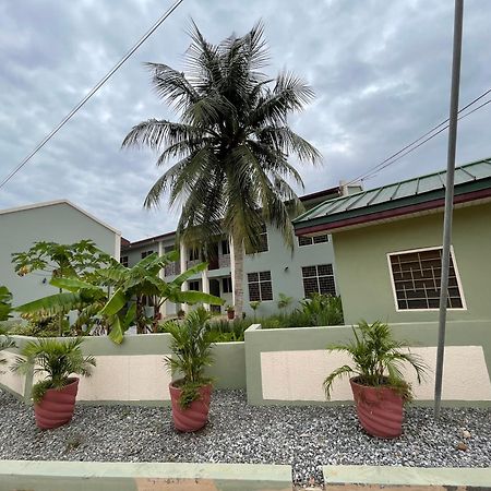 Connect Africa Apartments Spintex Exterior photo